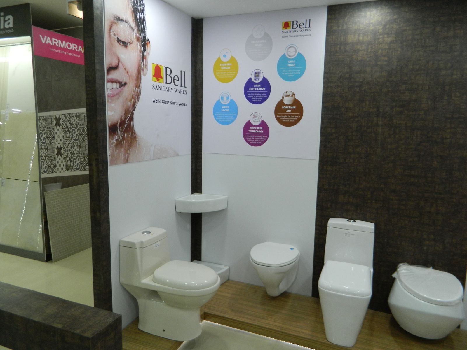 Western toilets and wash basins on display
