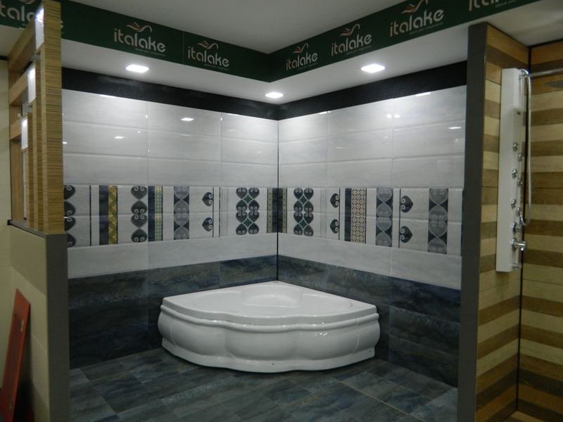 Bathroom concept display with bathtub
